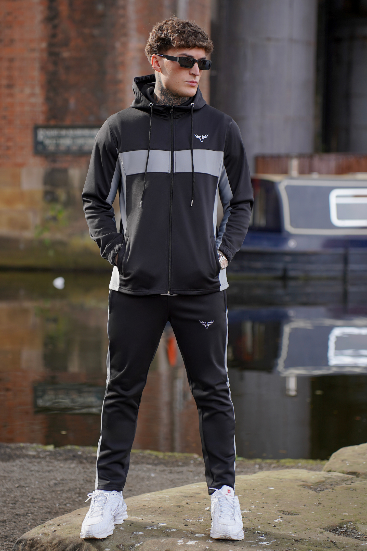 Broncoo Pro Tracksuit